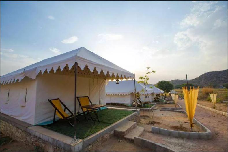 Grass Field Valley Resort Divisione di Divisione di Jaipur Esterno foto